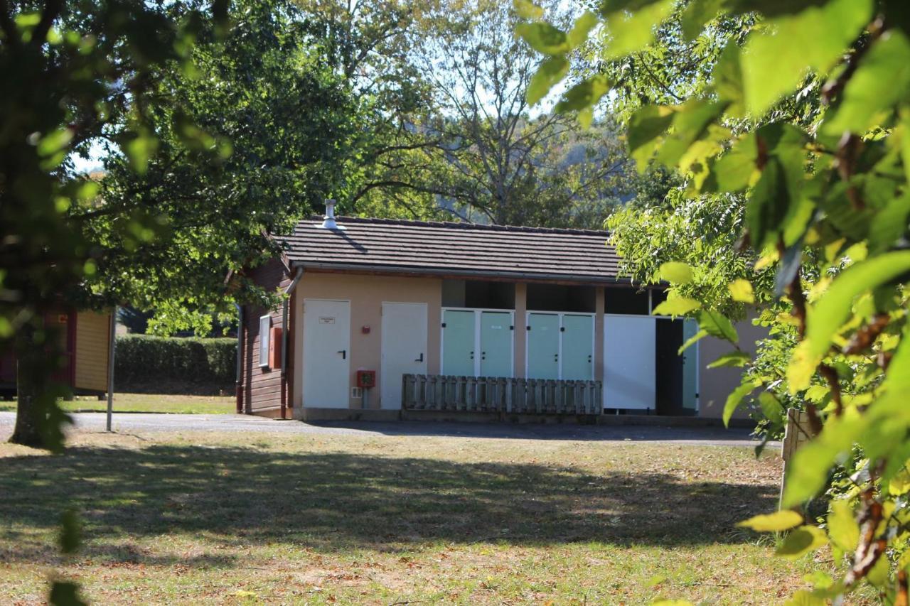 Camping Les Feuilles Chauffailles Exterior foto
